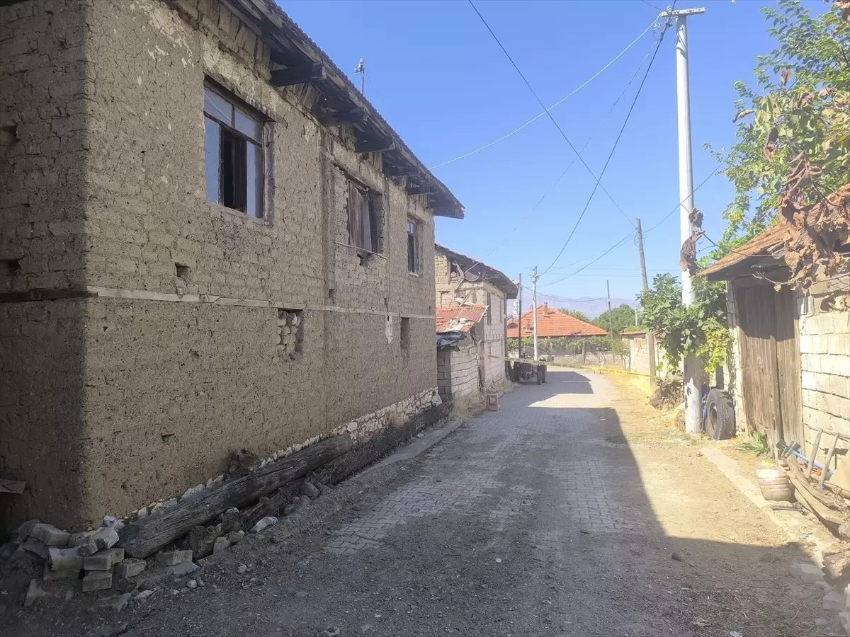 acipayamda yasli kadin darp edilerek oldu rbcNCef6