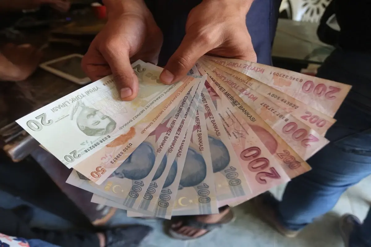 asgari ucrette gozler yarinki toplantida iste nokta atisi bilen bankanin tahmini 2qywWmr5.jpg