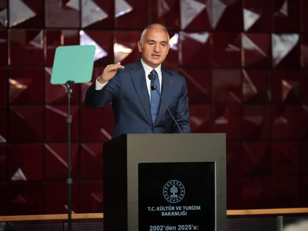 bakan ersoy duyurdu kultur sanatta rekor yili draxMx1O