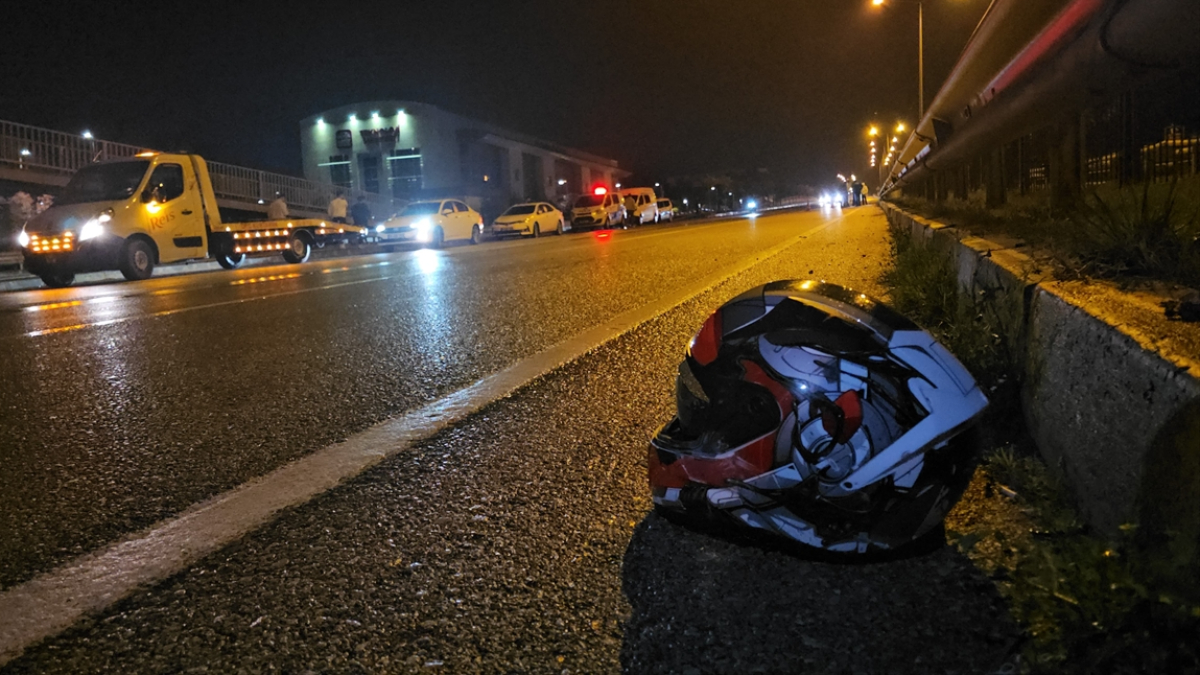 corumda celik bariyere carpan motosikletin surucusu can verdi dvY6RIpS.jpg