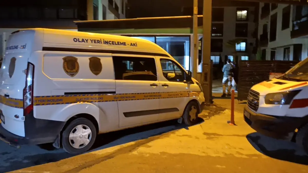 izmirde aile katliami anne ve baba olduruldu ogul intihar etti mwAMQT7z.jpg