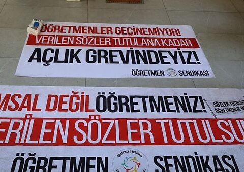 Öğretmenler Açlık Grevi Başlatarak Sözlerin Tutulmasını Talep Ediyor